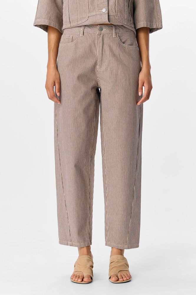 Object Moji Lourdes Morel Barrel Leg Jeans