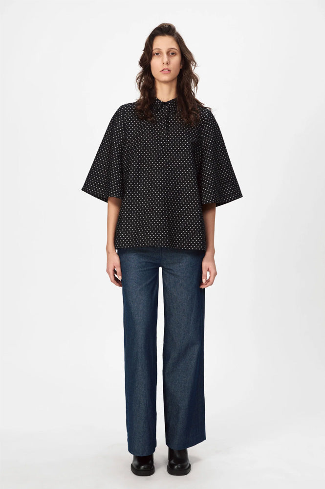 Nué Notes Antibes Black Spot Poloshirt