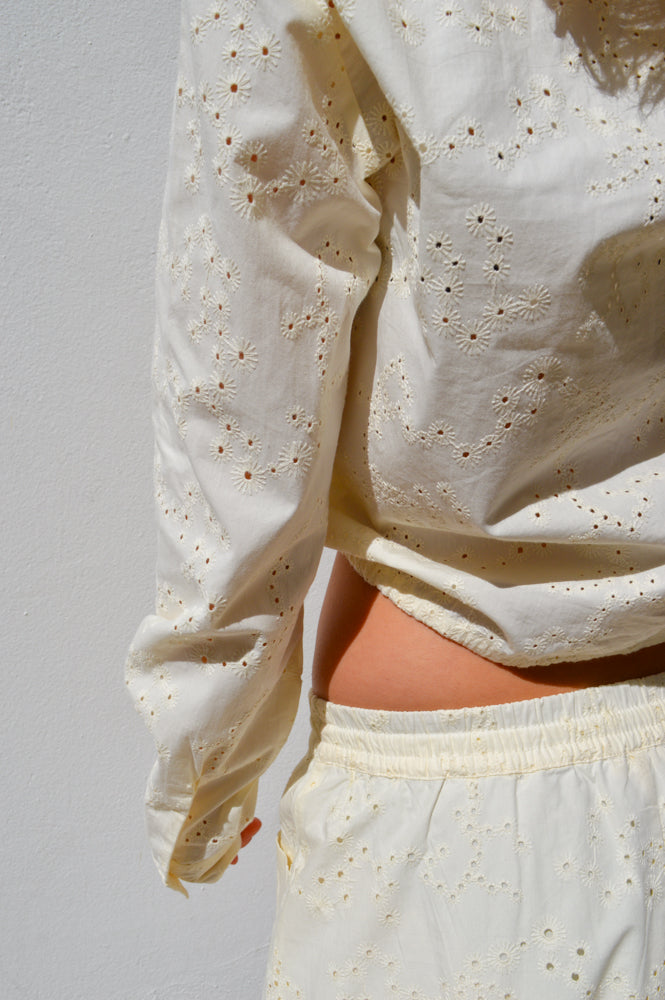 Esmé Studios Leo Buttercream Shirt