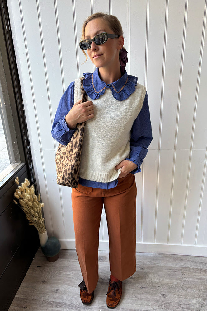 Grace & Mila Say Ecru Sleeveless Sweater