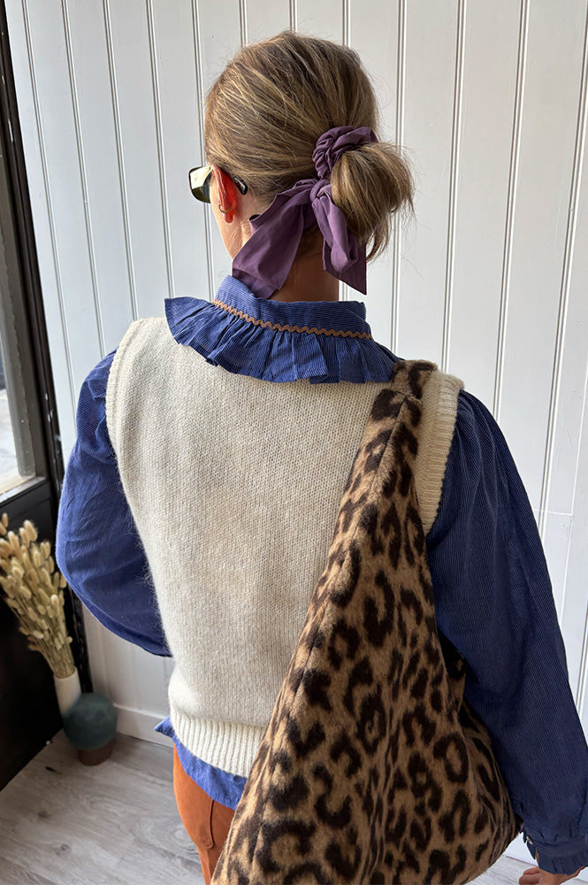 Grace & Mila Say Ecru Sleeveless Sweater