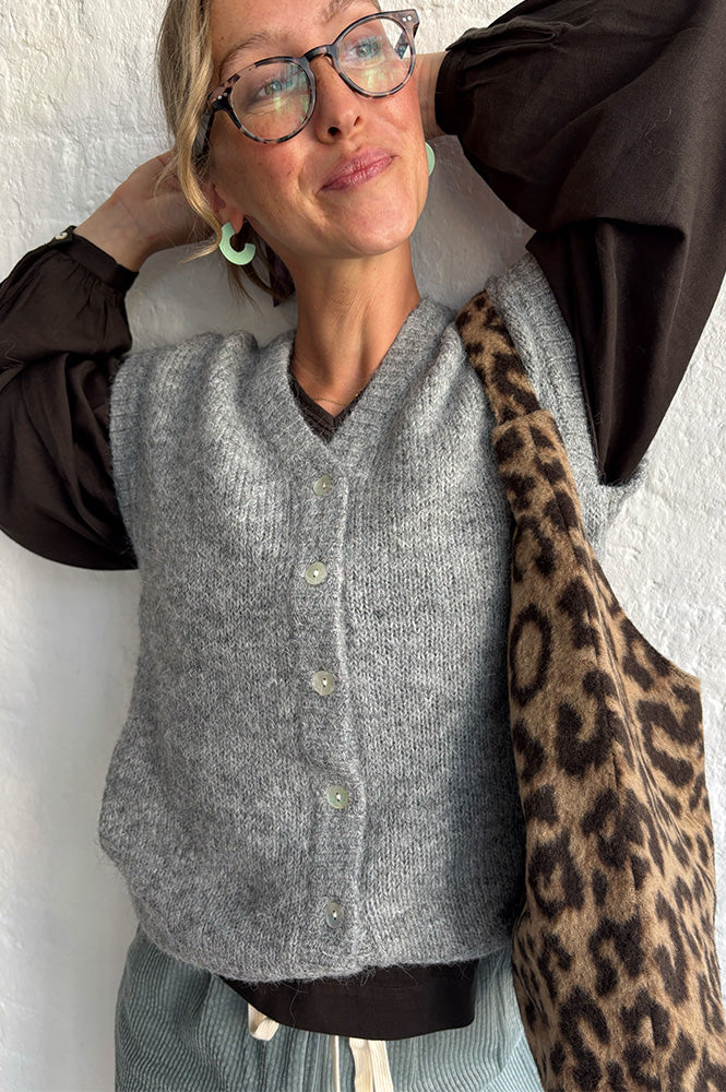 ICHI Bella Grey Sleeveless Cardigan