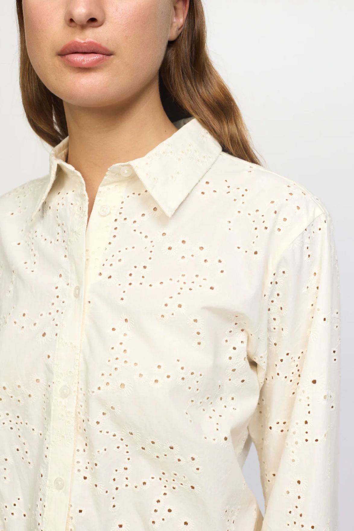 Esmé Studios Leo Buttercream Shirt