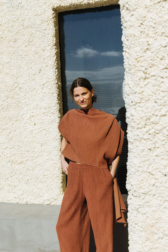 Indi & Cold Canela Asymmetric Blouse