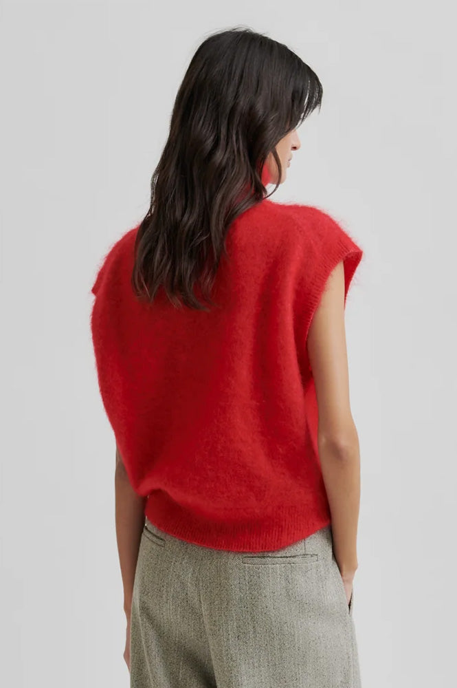 Second Female Anneleen Goji Berry Knit Vest