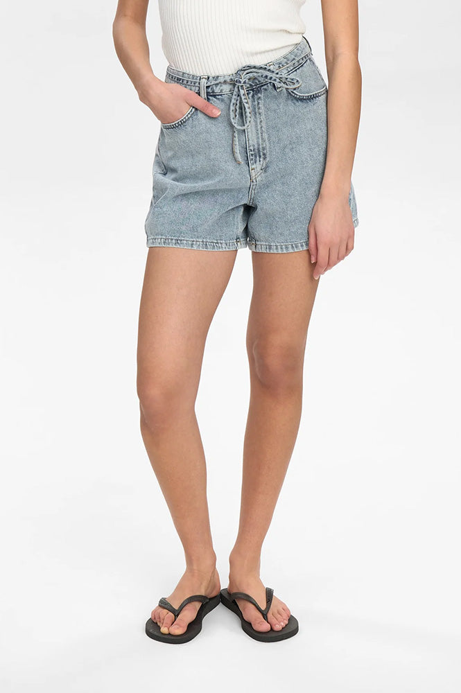Numph Brooklyn Light Blue Bleach Shorts