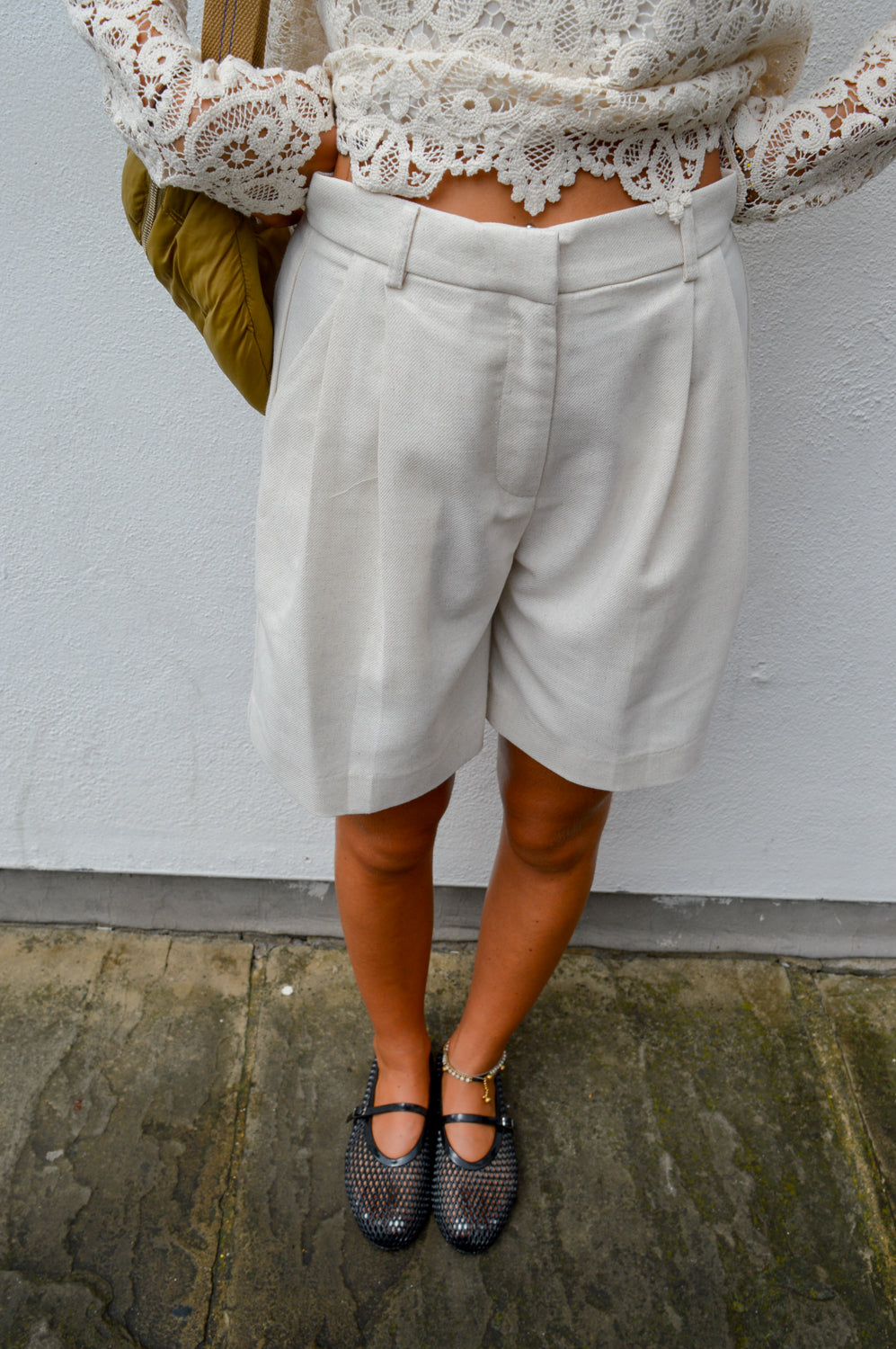 Grace & Mila Pascal Tailored Ecru Bermuda Shorts