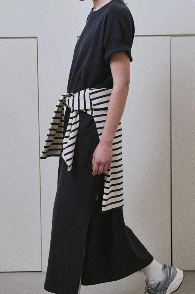 Le Bon Shoppe Her Almost Black Dress