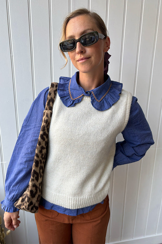 Grace & Mila Say Ecru Sleeveless Sweater